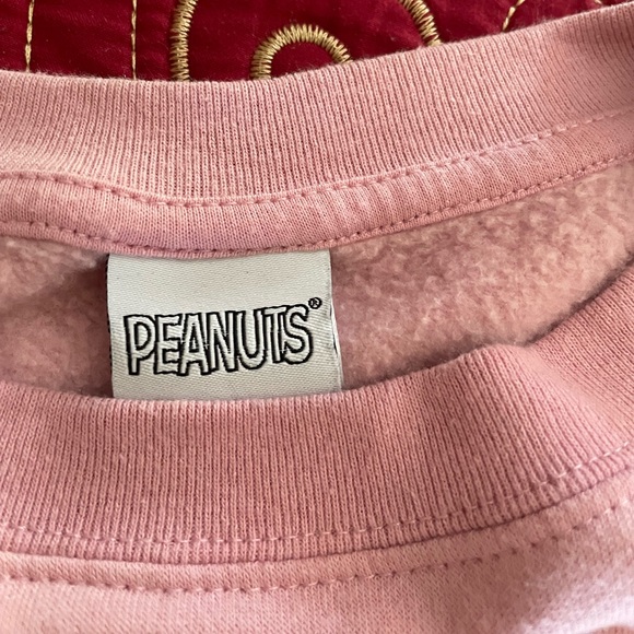 SNOOPY Pink Sweatshirt - Picture 7 of 11